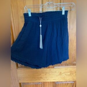 GAUZE PULL ON SHORT IN NAVY BY SHORE